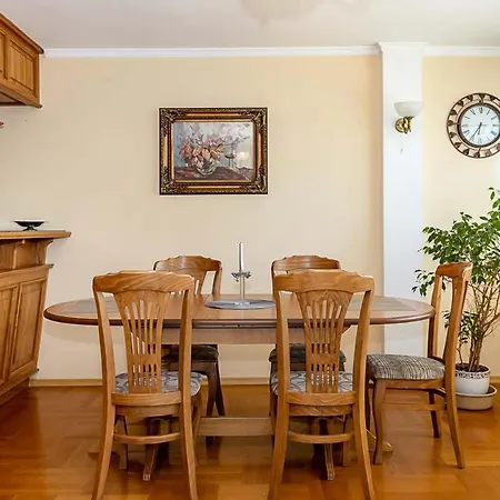 Spacious 2br At Red Square By Flat Manаger Варна