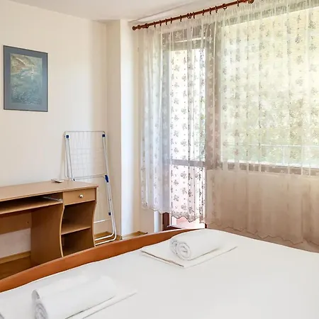 Апартаменти Spacious 2br At Red Square By Flat Manаger *