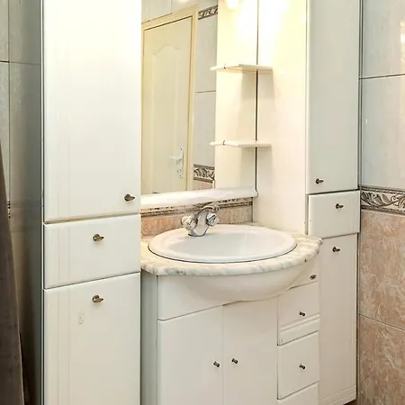 Spacious 2br At Red Square By Flat Manаger Апартаменти